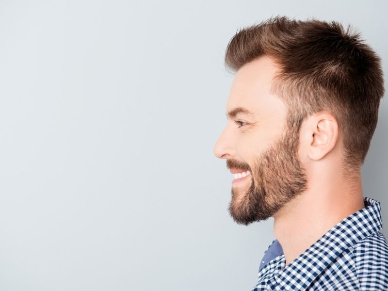 Tratamento clínico para falhas na barba em São Paulo